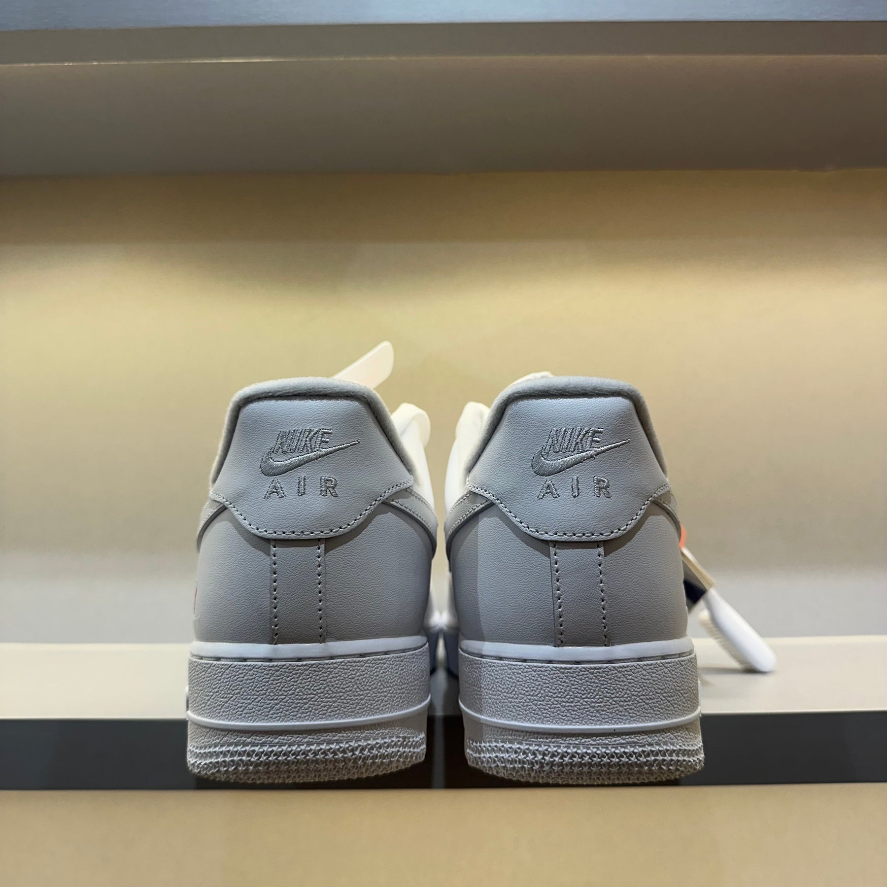 Nike Air Force 1 Low Supreme White (Pronta Entrega)