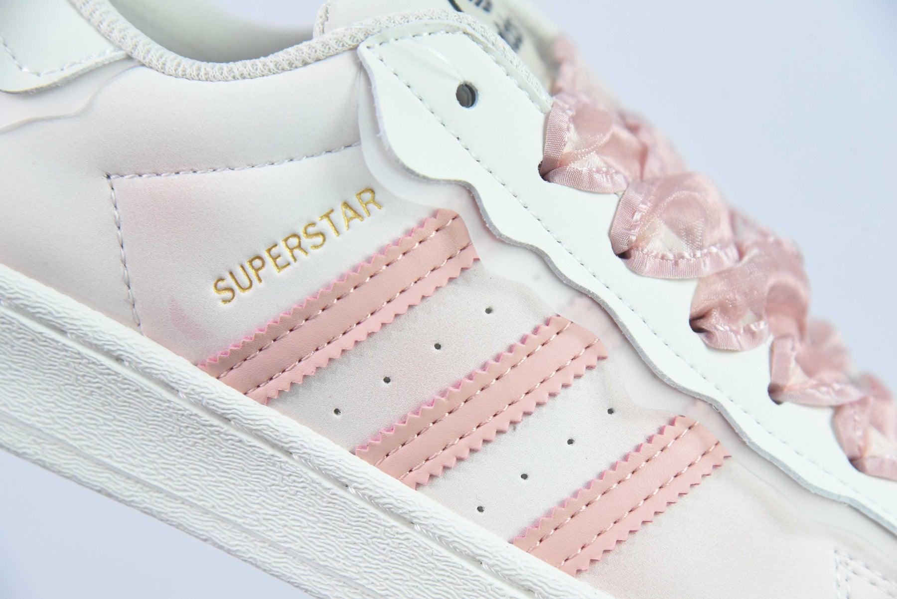 Tênis Adidas SuperStar - Branco e Rosa
