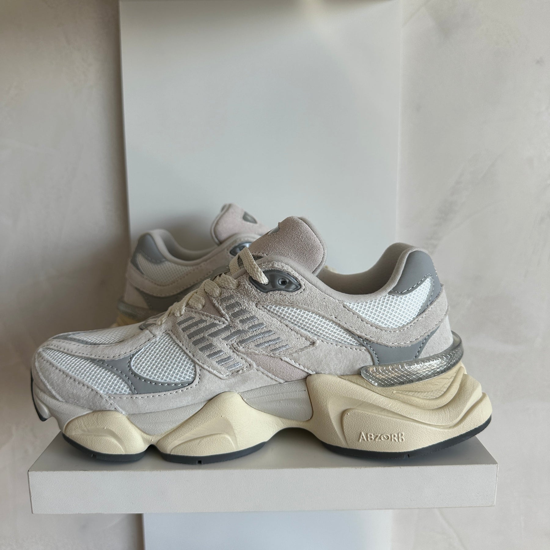 New Balance 9060 Sea Salt White (Pronta Entrega)