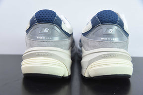 Tênis New Balance Action Bronson x USA M990V6