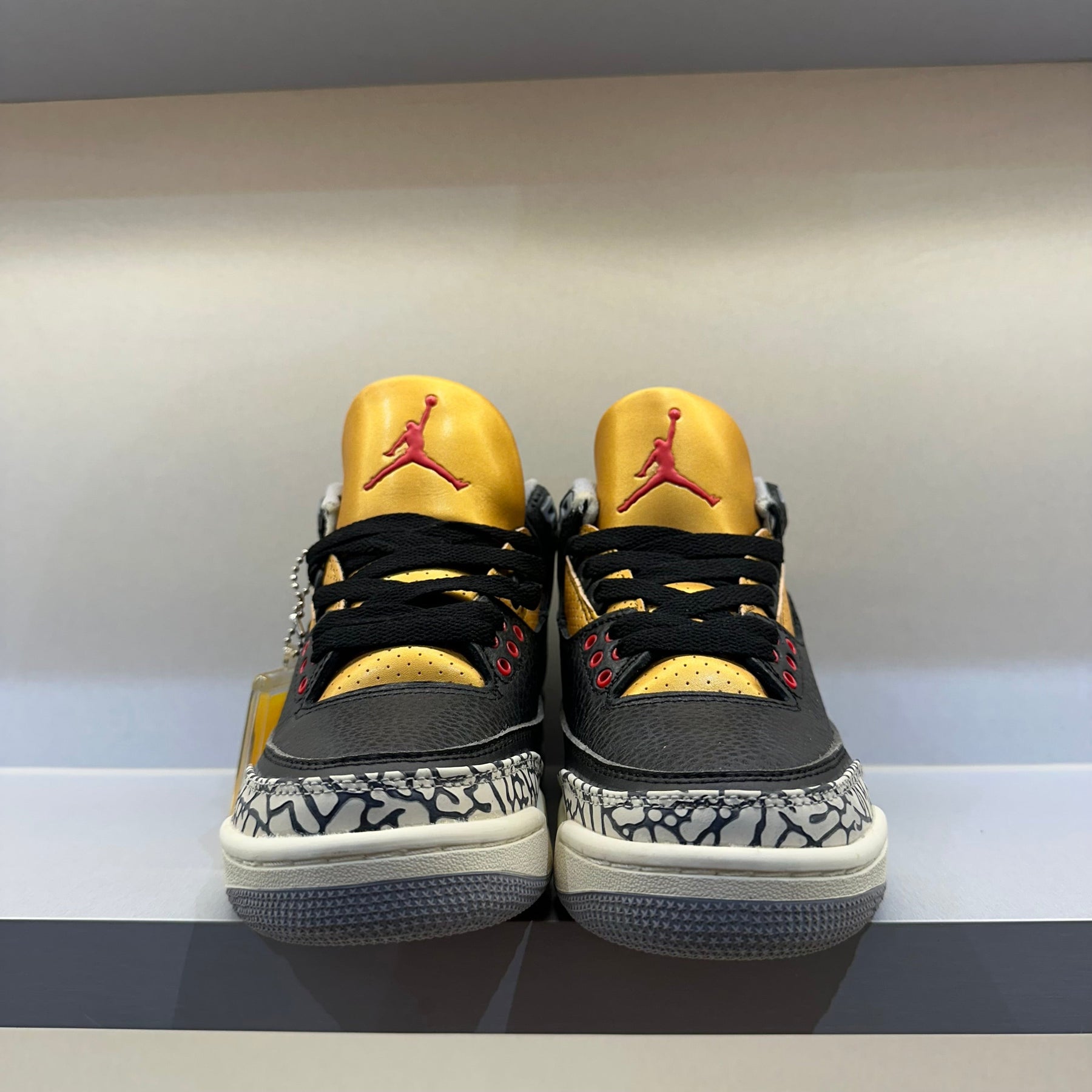 Jordan 3 Retro Cement Gold (Pronta Entrega)