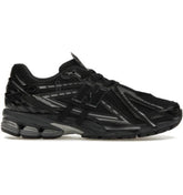 New Balance 1906 Black